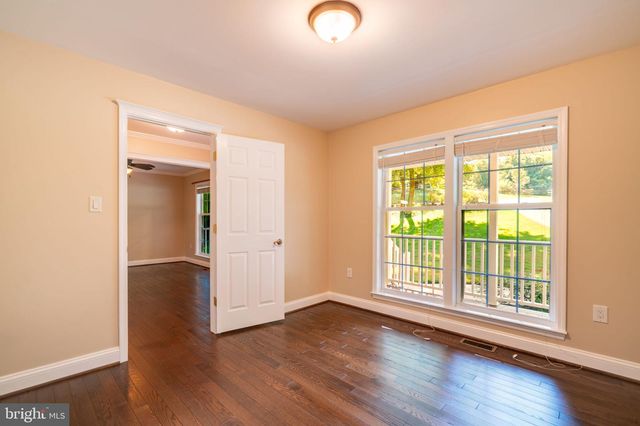 3380 PLUM POINT RD, Huntingtown, MD 20639