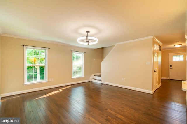3380 PLUM POINT RD, Huntingtown, MD 20639