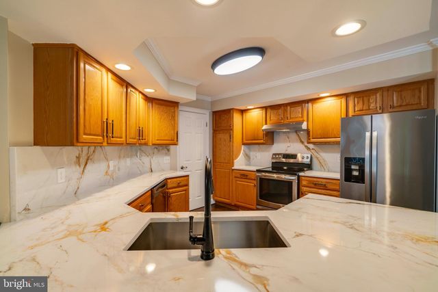 3380 PLUM POINT RD, Huntingtown, MD 20639