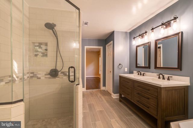 3380 PLUM POINT RD, Huntingtown, MD 20639