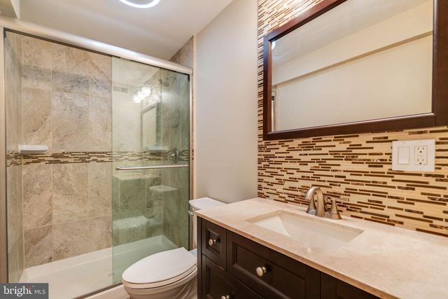 3380 PLUM POINT RD, Huntingtown, MD 20639