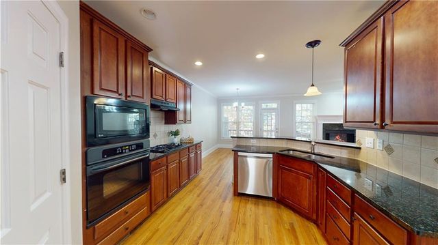 3014 Gaston SE Circle 2, Marietta, GA 30067