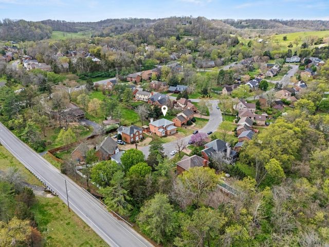 7108 River Park Ct, Nashville, TN 37221