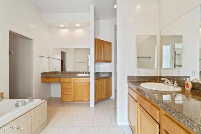 11021 N 13TH Street, Phoenix, AZ 85020