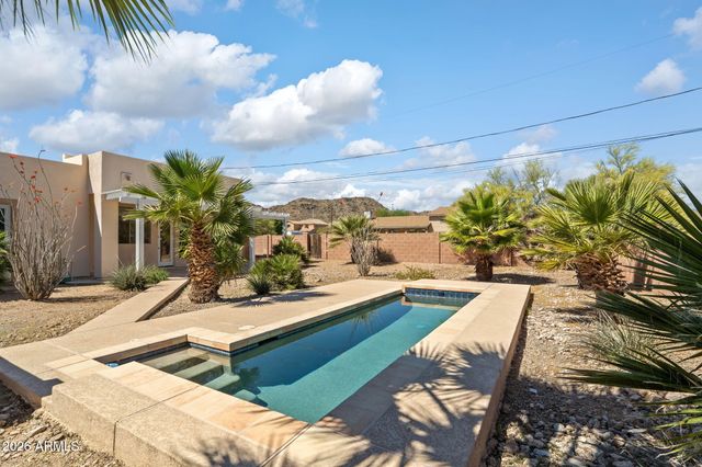 11021 N 13TH Street, Phoenix, AZ 85020