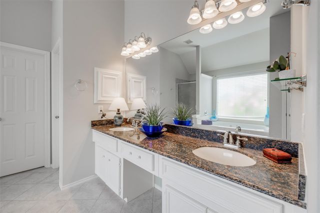 12414 N Shadow Cove Drive Lane, Houston, TX 77082