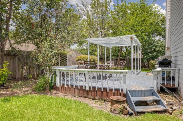 12414 N Shadow Cove Drive Lane, Houston, TX 77082