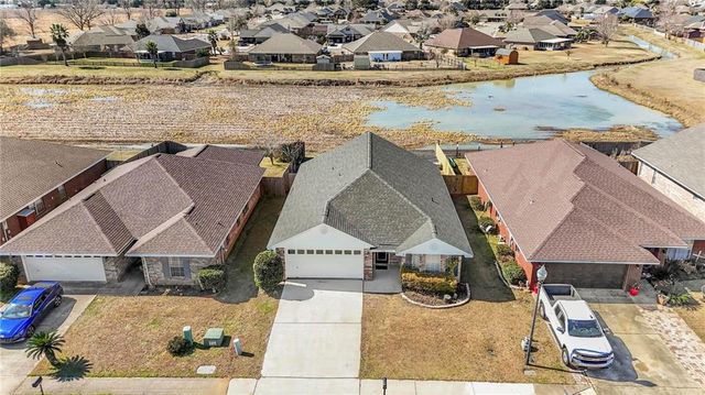 2700 Hampton Park Circle, Foley, AL 36535