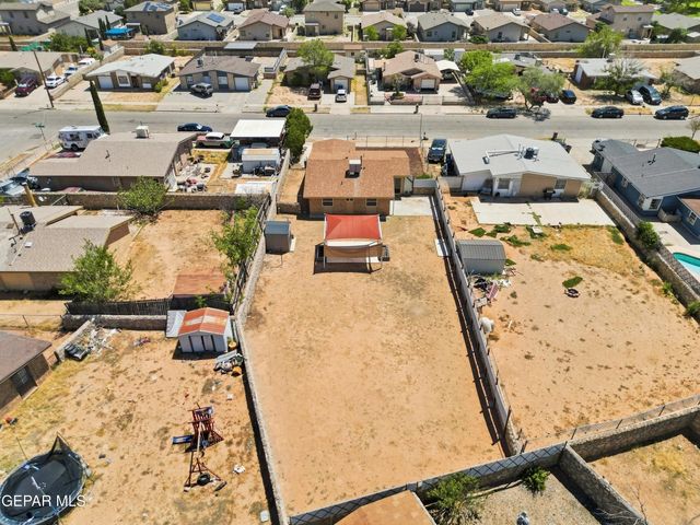 6673 Tiger Eye Drive, El Paso, TX 79924