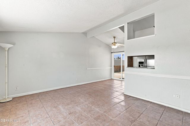 6673 Tiger Eye Drive, El Paso, TX 79924