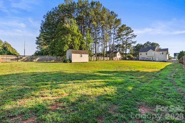 135 Painted Bunting Drive, Troutman, NC 28166