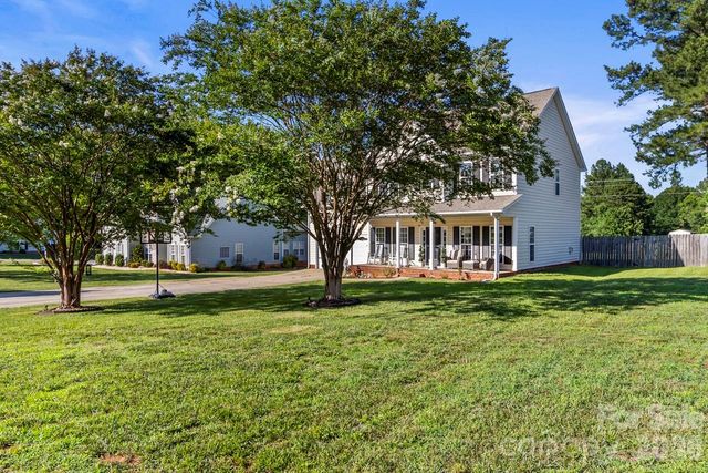 135 Painted Bunting Drive, Troutman, NC 28166