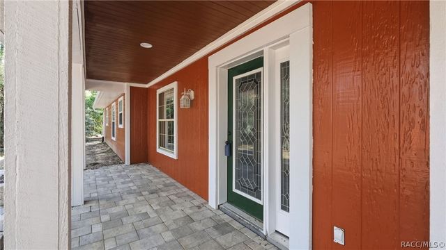 12092 S Hyacinth Point, Floral City, FL 34436