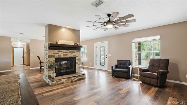 12092 S Hyacinth Point, Floral City, FL 34436