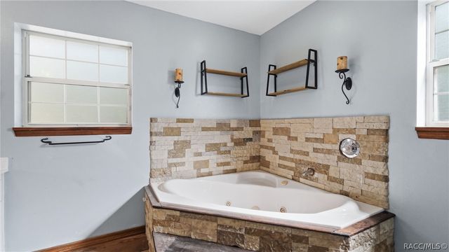 12092 S Hyacinth Point, Floral City, FL 34436