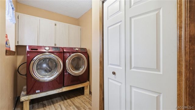 12092 S Hyacinth Point, Floral City, FL 34436