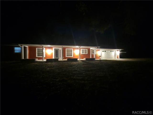 12092 S Hyacinth Point, Floral City, FL 34436