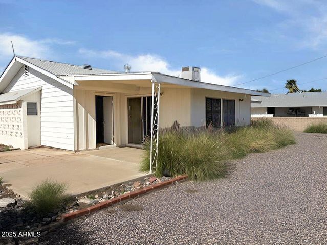 11007 W FLORIDA Avenue, Sun City, AZ 85351