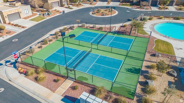 4818 N WINGED FOOT DR, St. George, UT 84770
