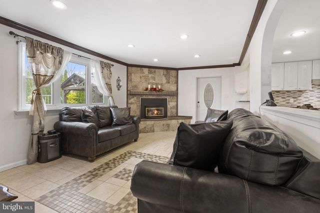 608 E PINE ST, Feasterville Trevose, PA 19053