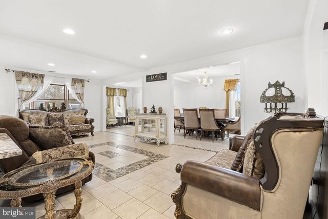 608 E PINE ST, Feasterville Trevose, PA 19053