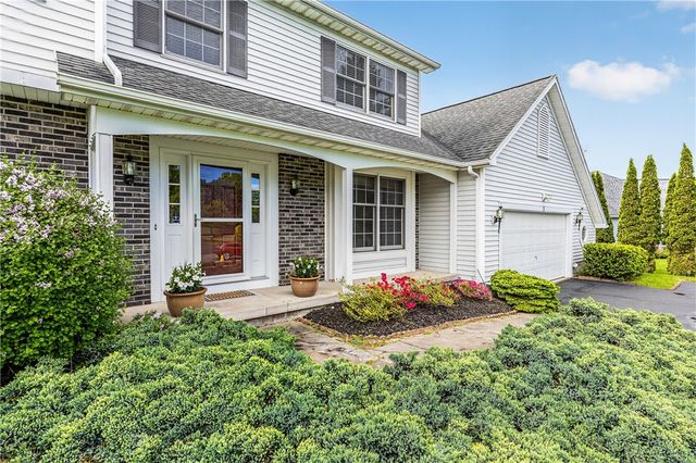5 Fresh Meadow Run, Perinton, NY 14526