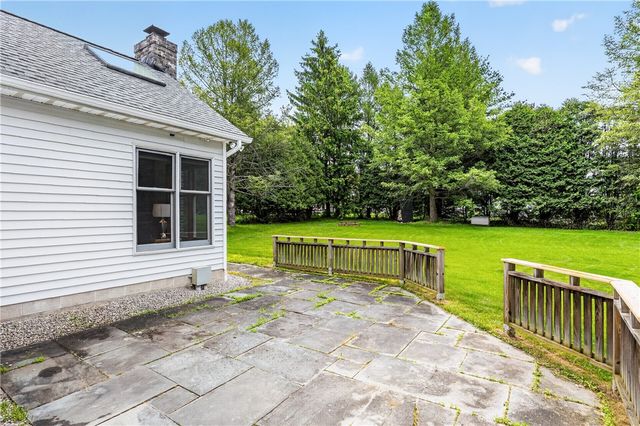 5 Fresh Meadow Run, Perinton, NY 14526