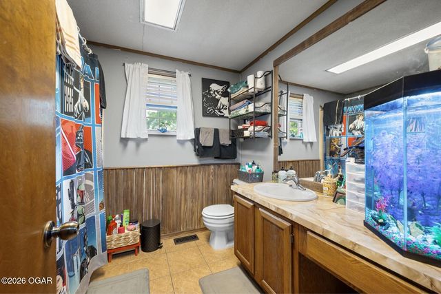 4030 E Zora Street, Webb City, MO 64870