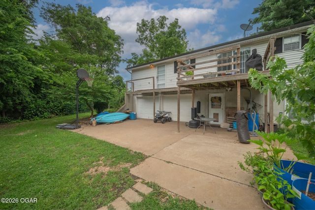 4030 E Zora Street, Webb City, MO 64870