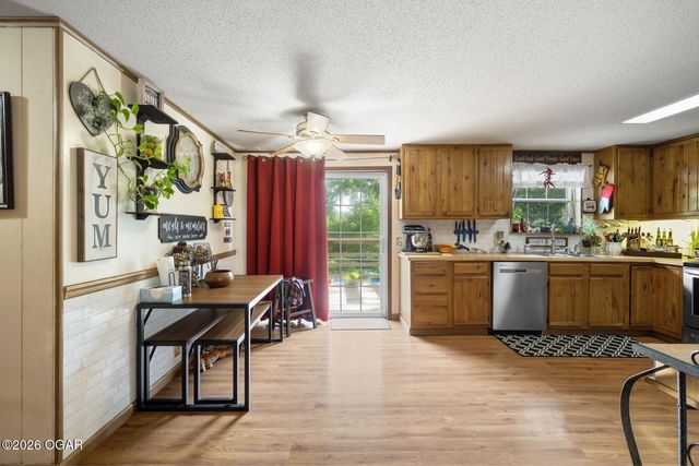 4030 E Zora Street, Webb City, MO 64870