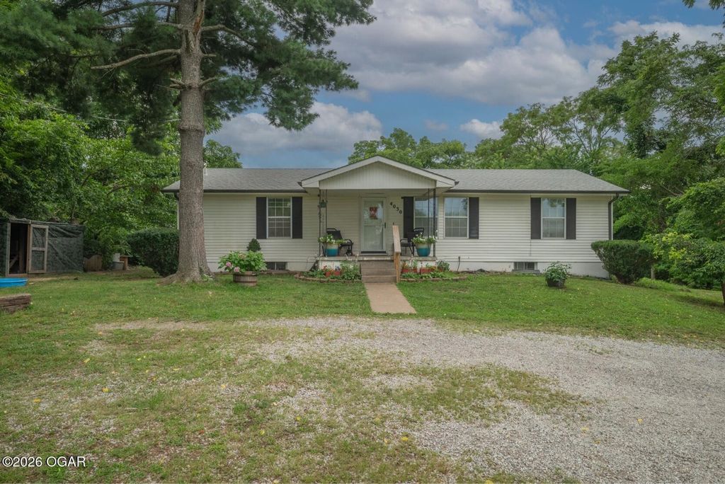 4030 E Zora Street, Webb City, MO 64870