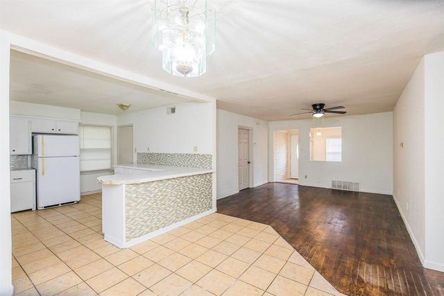 3908 NW Santa Fe Ave, Lawton, OK 73505