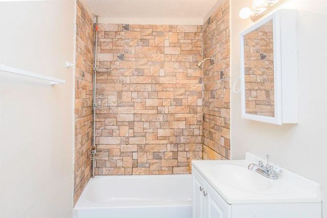 3908 NW Santa Fe Ave, Lawton, OK 73505