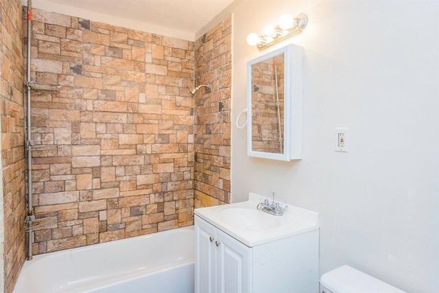 3908 NW Santa Fe Ave, Lawton, OK 73505