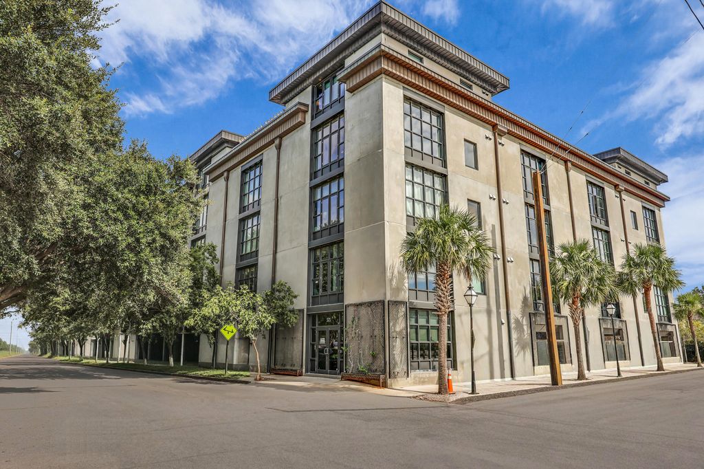 1 Cool Blow Street 341, Charleston, SC 29403