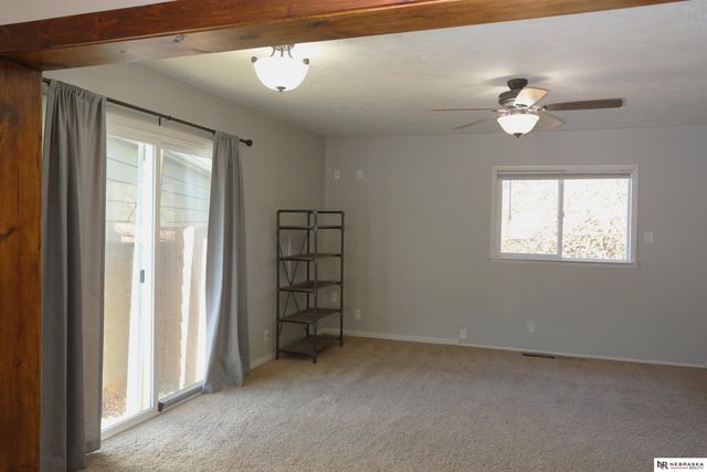 3902 Overlook Circle, Bellevue, NE 68147