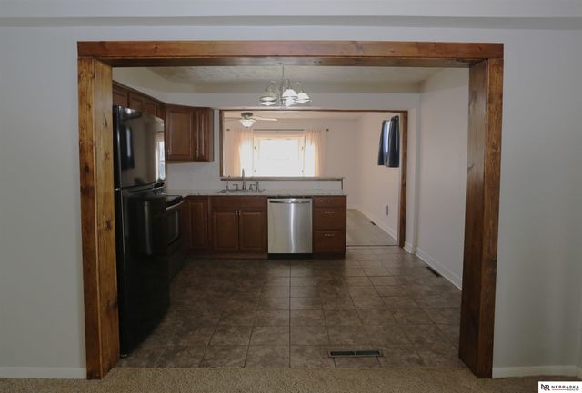 3902 Overlook Circle, Bellevue, NE 68147