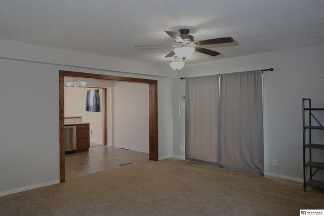 3902 Overlook Circle, Bellevue, NE 68147