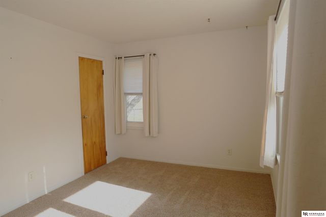 3902 Overlook Circle, Bellevue, NE 68147