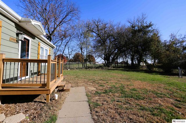 3902 Overlook Circle, Bellevue, NE 68147