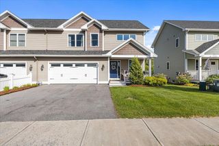 38 Chase Court, Essex, VT 05452