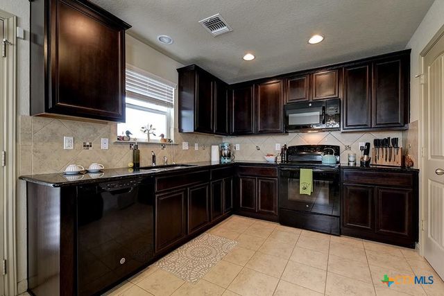 723 Spectrum Drive, New Braunfels, TX 78130