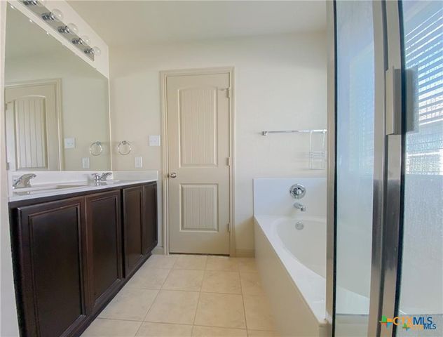 723 Spectrum Drive, New Braunfels, TX 78130