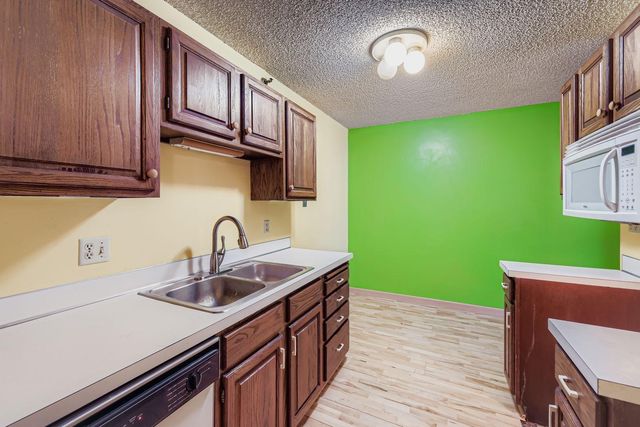 1225 Lasalle Avenue 905, Minneapolis, MN 55403