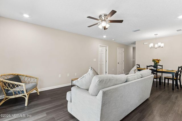 8609 VINING Street, Jacksonville, FL 32210