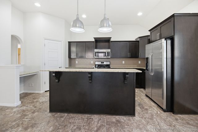 13320 S 21st Place, Bixby, OK 74008