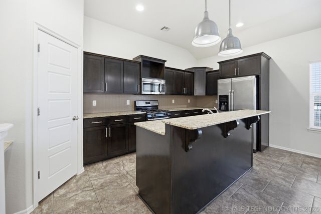 13320 S 21st Place, Bixby, OK 74008