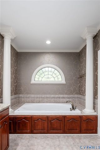305 Glenmeade Cir, Manakin Sabot, VA 23103