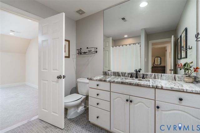 305 Glenmeade Cir, Manakin Sabot, VA 23103