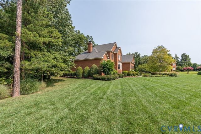 305 Glenmeade Cir, Manakin Sabot, VA 23103